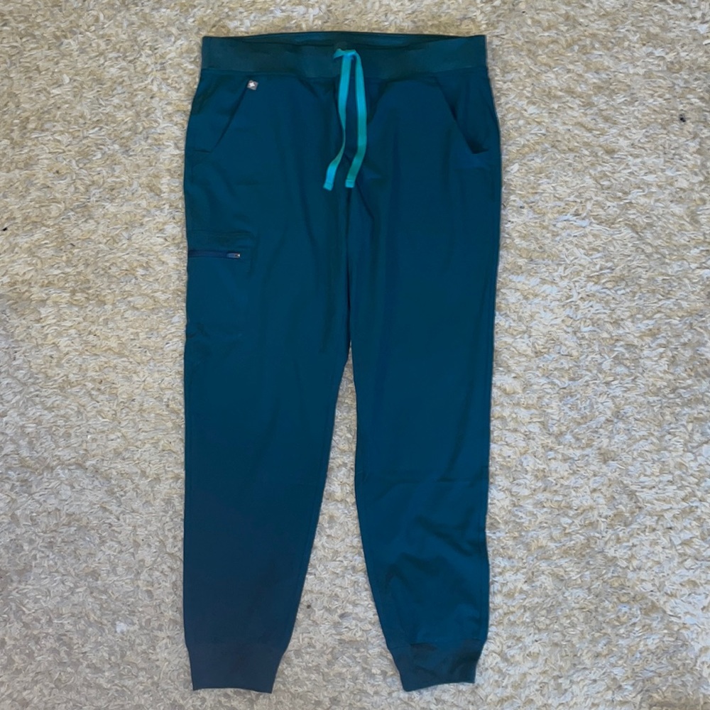 figs joggers